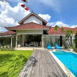 Mimi - Cozy Private 2br In Mertanadi With Private Pool Seminyak (Bali)